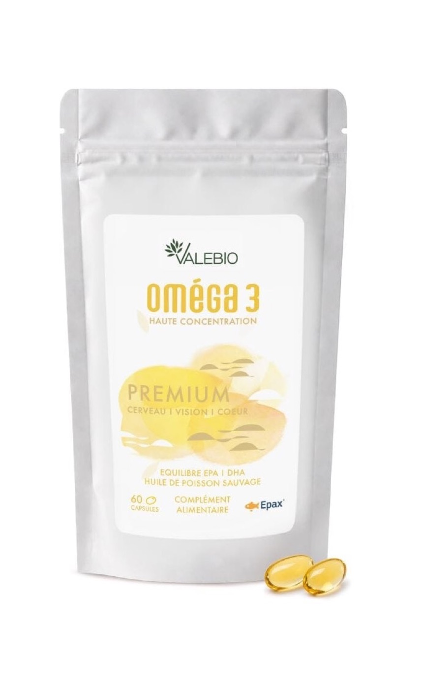 Valebio Omega 3 Premium pouch and two golden capsules